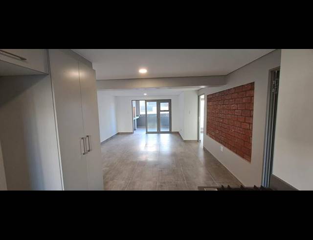 2 BEDROOM APARTMENT FOR SALE IN ISLAND VIEW